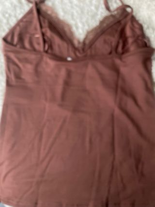 Top de encaje rosa y blanco