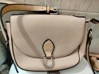 Bolso de hombro beige