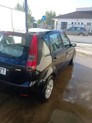 Ford Fiesta 2004