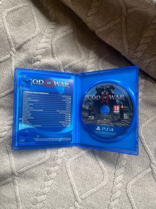 God of War y God of war Ragnarok PS4