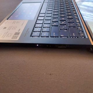 Notebook ASUS ZenBook 13 UX334