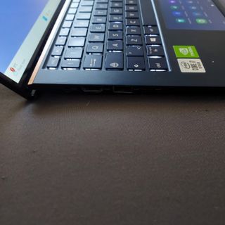 Notebook ASUS ZenBook 13 UX334