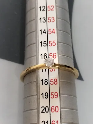 Anillo oro con circonita para chica nuevo.