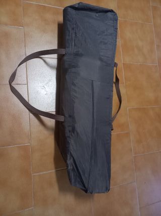 Parque infantil con dibujo de perro