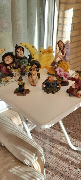 Figuras de Adas y Brujas