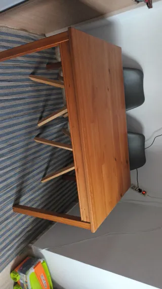 Oferta Mesa de comedor de madera sin sillas