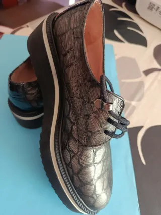 Zapatos de vestir efecto piel de serpiente