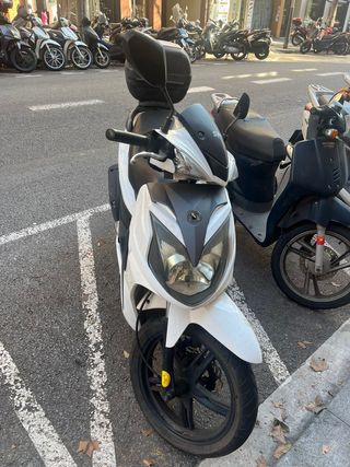 Scooter SYM 125cc Automática