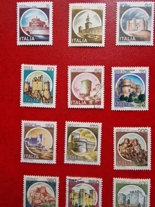Lotto francobolli castelli italiani