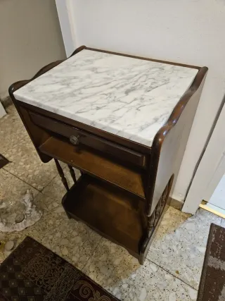 Mueble recibidor madera y mármol