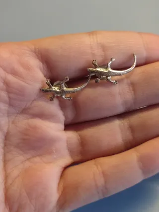Pendientes artesanales salamandras de plata