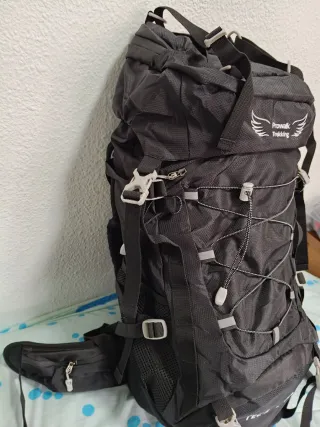 Mochila senderismo Trekking 60L Negra Unisex