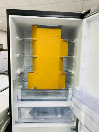 Nevera Combi Samsung Nueva con tara + garantía