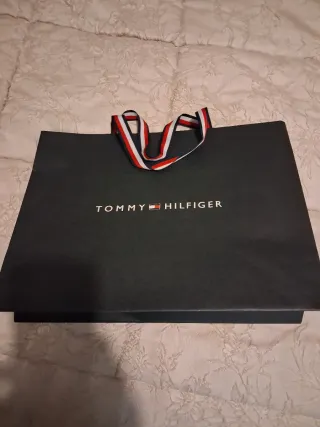 Busta Tommy Hilfiger