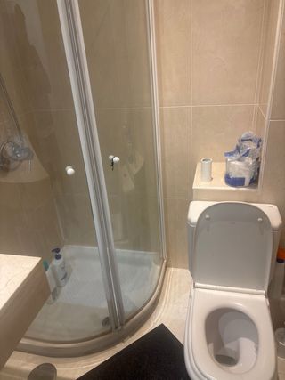 Alquiler de habitación muy amplia con plaza de