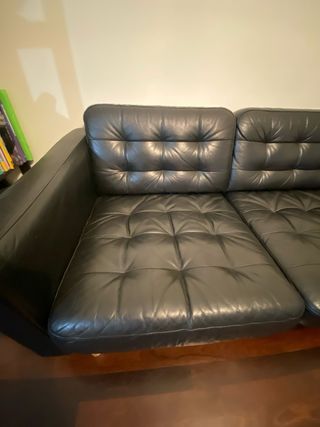 Sofá de piel negro Ikea