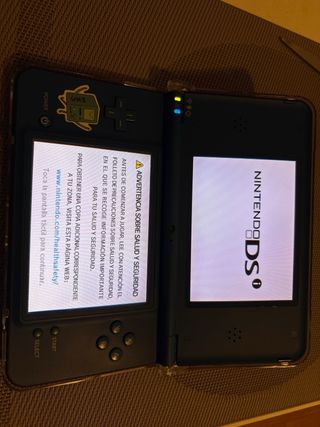 Nintendo DSi XL Azul