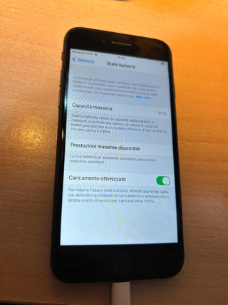 iPhone 8 64GB nero con scatola