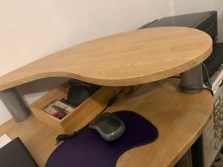 Escritorio madera y metal