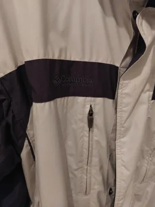 Cazadora Columbia Blanca y Negra