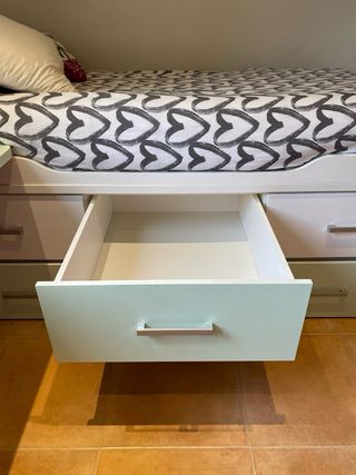 Cama nido con escritorio y cajones