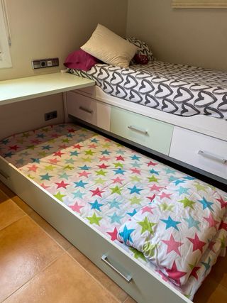 Cama nido con escritorio y cajones