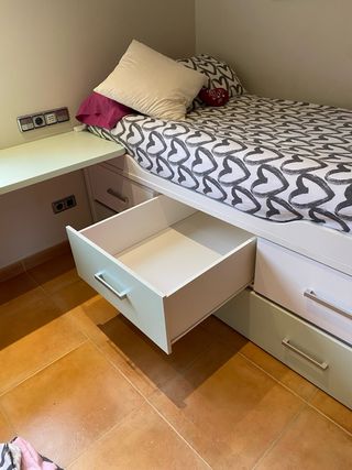 Cama nido con escritorio y cajones