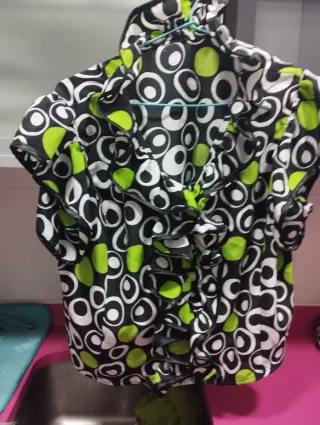 Conjunto dos piezas estampado círculos y volantes
