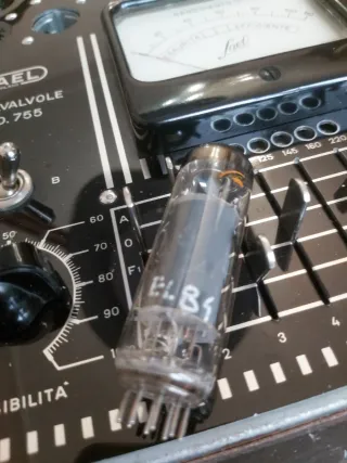 Valvola EL84 Telefunken testata con provavalvole