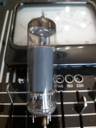 Valvola EL84 Telefunken testata con provavalvole