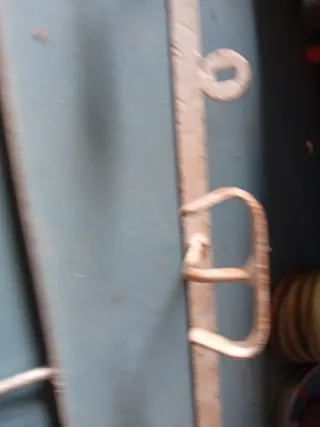 Percheros antiguos de hierro