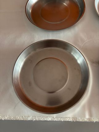 Antiche scatole per alimenti in acciaio inossidabile