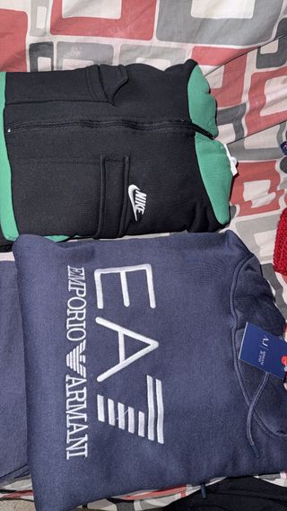 Conjunto deportivo Nike y Puma