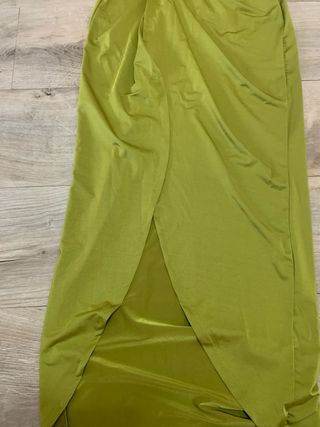 Conjunto falda larga y top verde