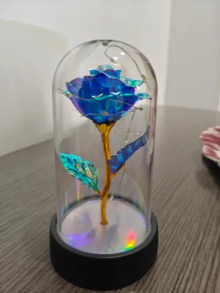 Rosa azul decorativa con luces LED