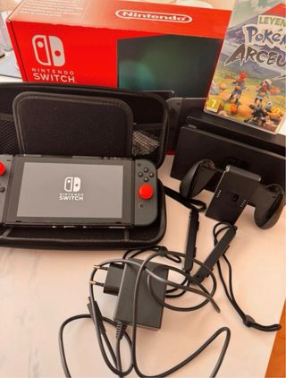 Nintendo Switch + Pokémon Legends: Arceus