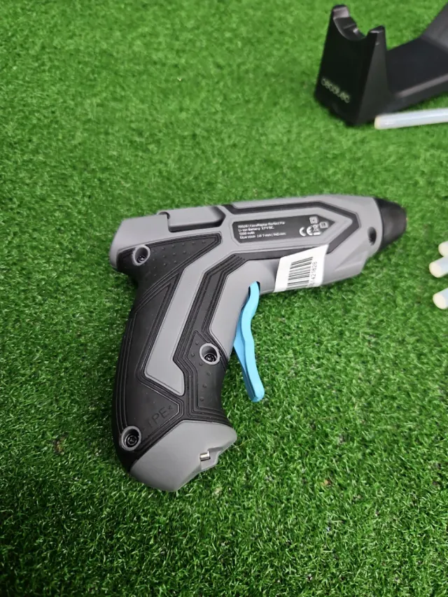 Pistola Encolar Cecotec sin Cables + 10 Barras