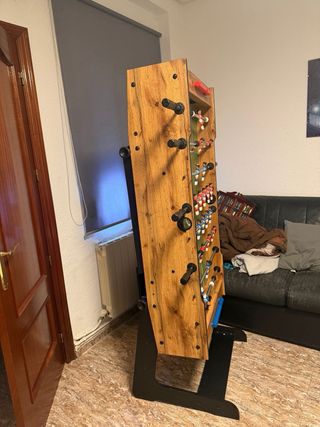 Futbolín de madera