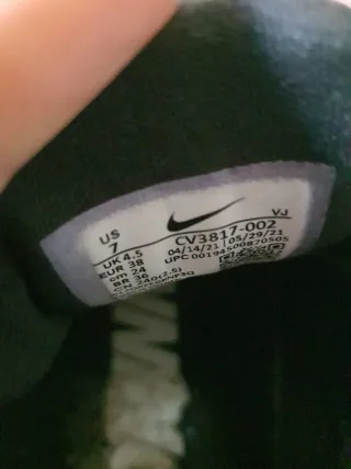 Zapatillas Nike Negras y Blancas