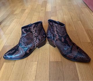 Botines Animal Print Tacón Bajo Gloria Ortiz N. 37