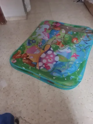 Tienda de campaña infantil con diseño de fantasía