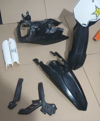 Plásticos KTM Enduro/Motocross