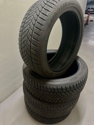 Neumáticos Goodyear Ultragrip 225/45 R19