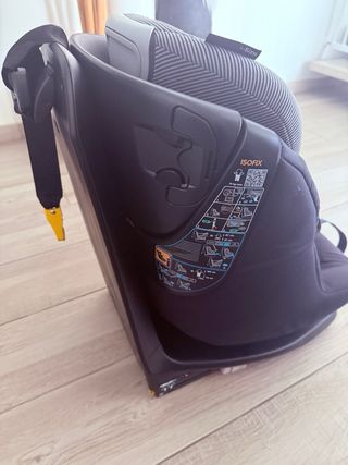 Cadeira Auto Bebé Confort AxisFix 9-18kg