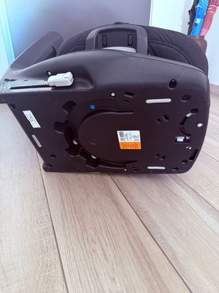 Cadeira Auto Bebé Confort AxisFix 9-18kg