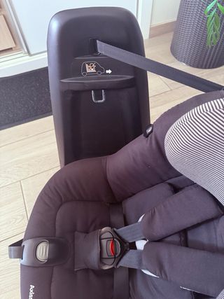 Cadeira Auto Bebé Confort AxisFix 9-18kg