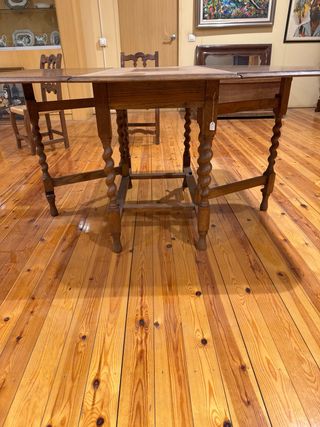 Mesa de roble plegable S.XIX