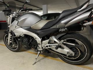 Suzuki GSR 600 (2006) 100cv