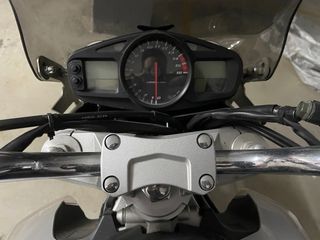 Suzuki GSR 600 (2006) 100cv