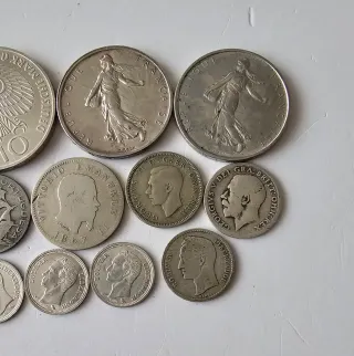 Lote de 14 monedas de plata.